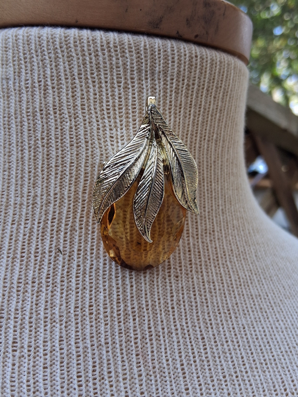 Vintage Amber & Goldtone Booch/Pendant